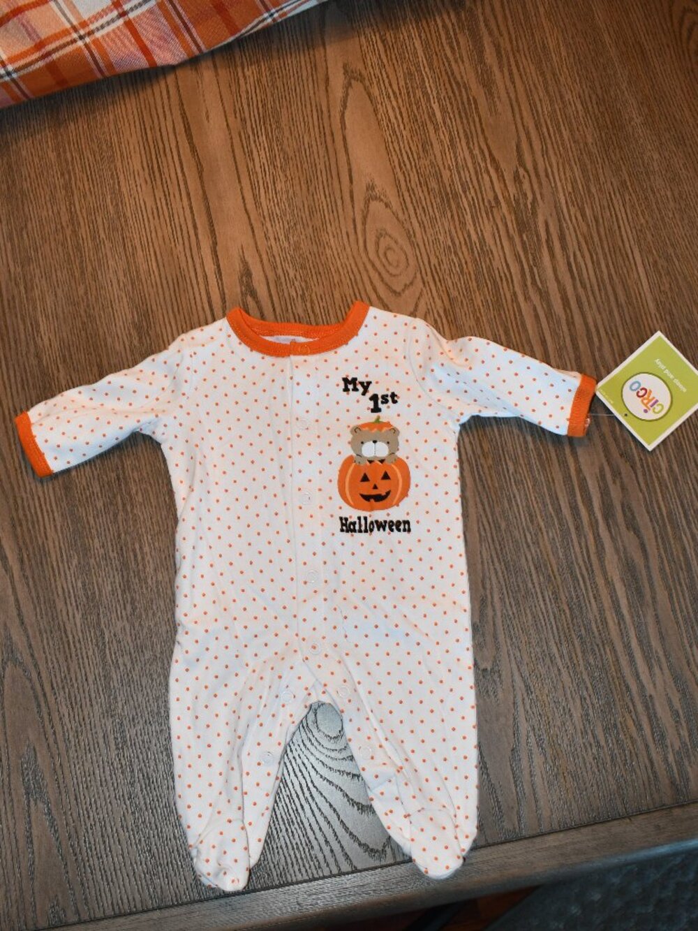 CIRCO WHITE ORANGE POLKA DOT BABY'S FIRST HALLOWEEN SLEEPER SIZE NEWBORN NWT